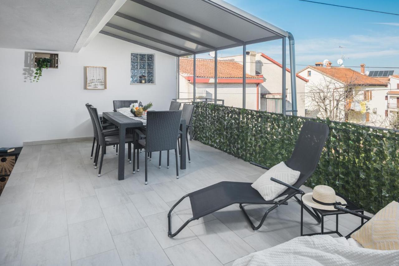 Apartment Sea Pearl Porec Exterior photo