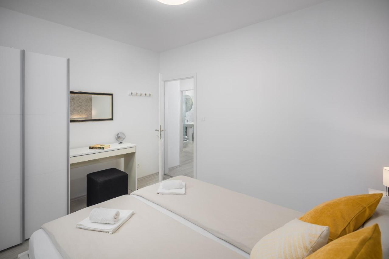 Apartment Sea Pearl Porec Exterior photo